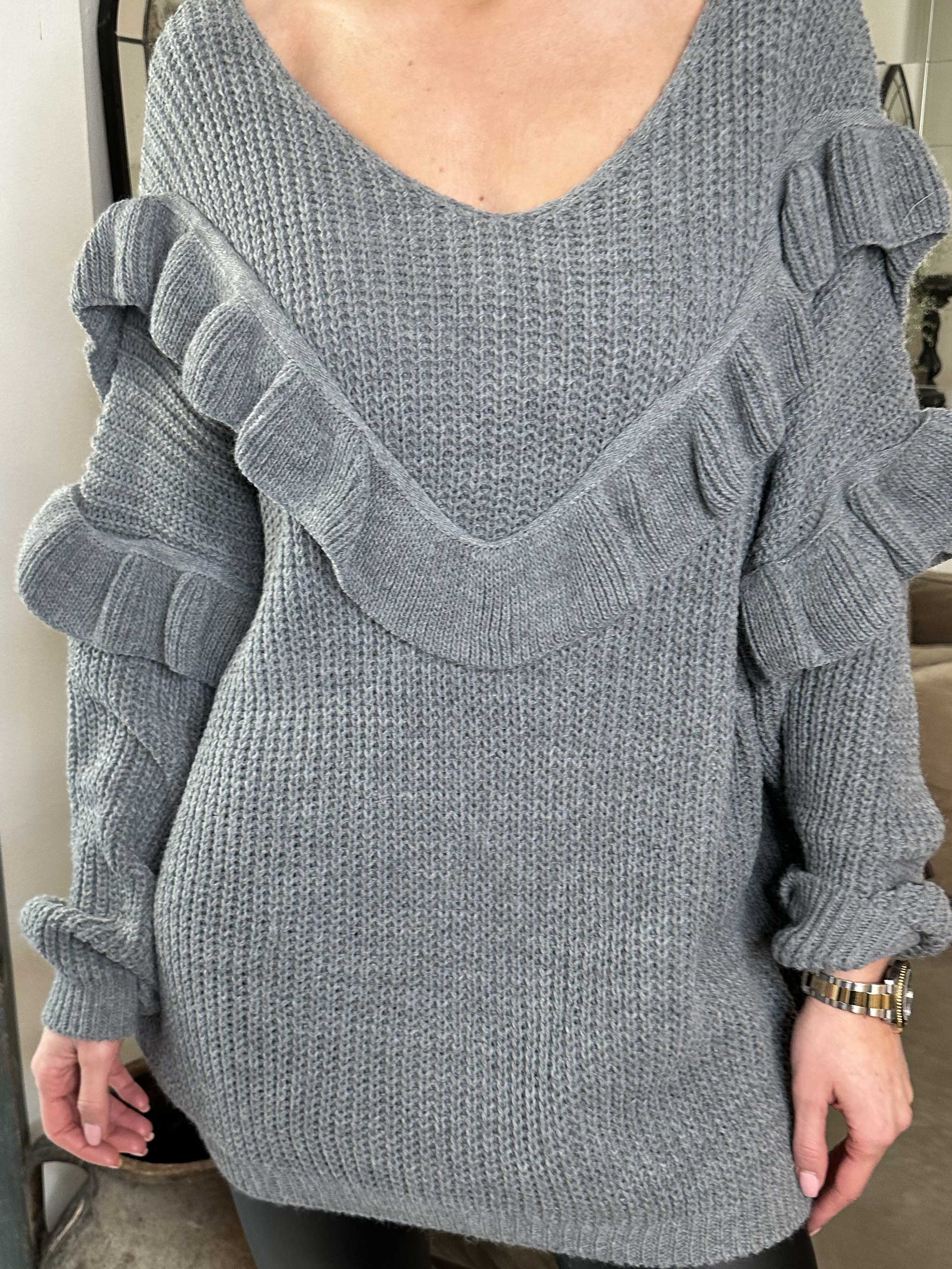 Ellis - Snygg stickad tröja med fina volangdetaljer